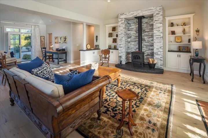 28475 Cerveza Ct., Escondido, California 92026