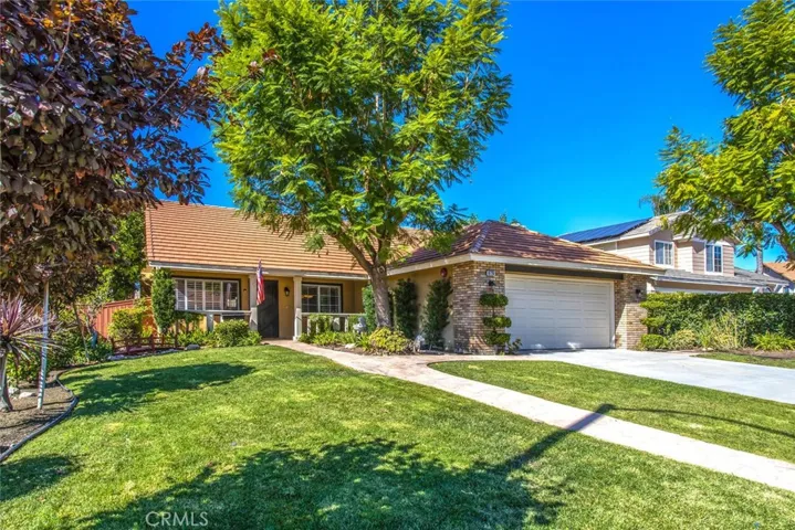 6728 Regal Oaks Road, Highland, California 92346