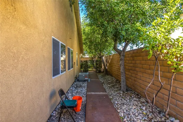 side yard