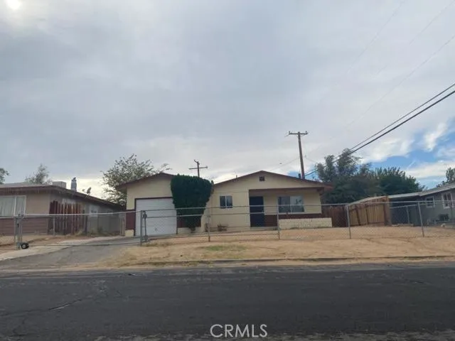 15266 Las Piedras Drive, Victorville, California 92395