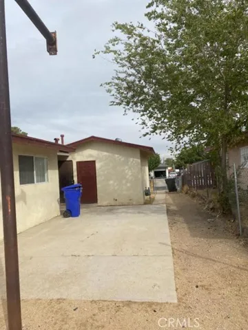 15266 Las Piedras Drive, Victorville, California 92395