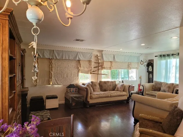21285 Bundy Canyon Road, Wildomar, California 92595