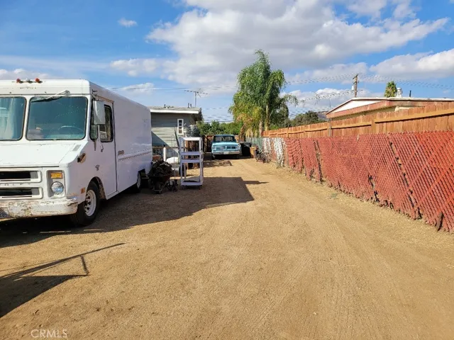 21285 Bundy Canyon Road, Wildomar, California 92595
