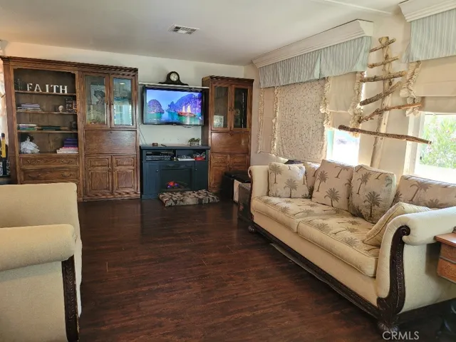 21285 Bundy Canyon Road, Wildomar, California 92595