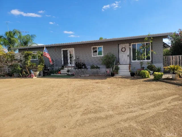 21285 Bundy Canyon Road, Wildomar, California 92595