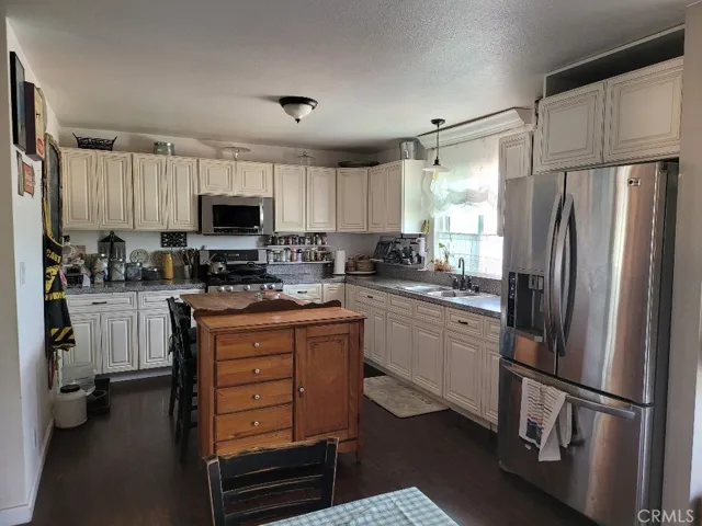 21285 Bundy Canyon Road, Wildomar, California 92595