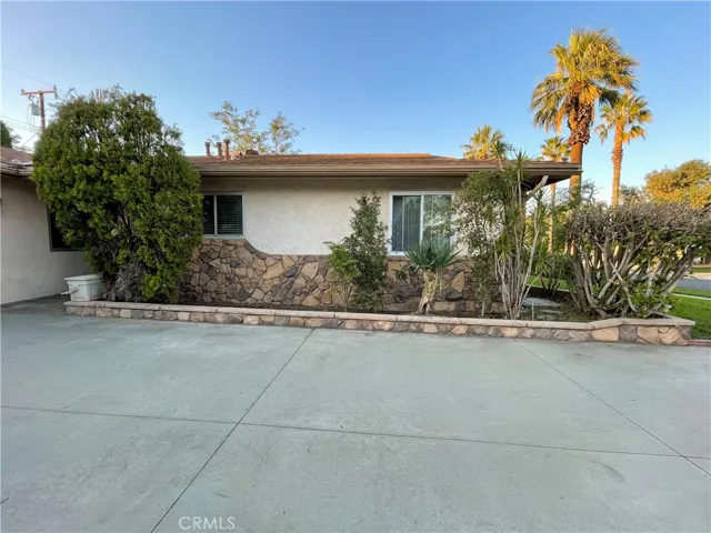 2144 Kellogg Avenue, Corona, California 92879
