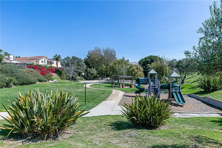 513 Brookside Drive, Lompoc, California 93436