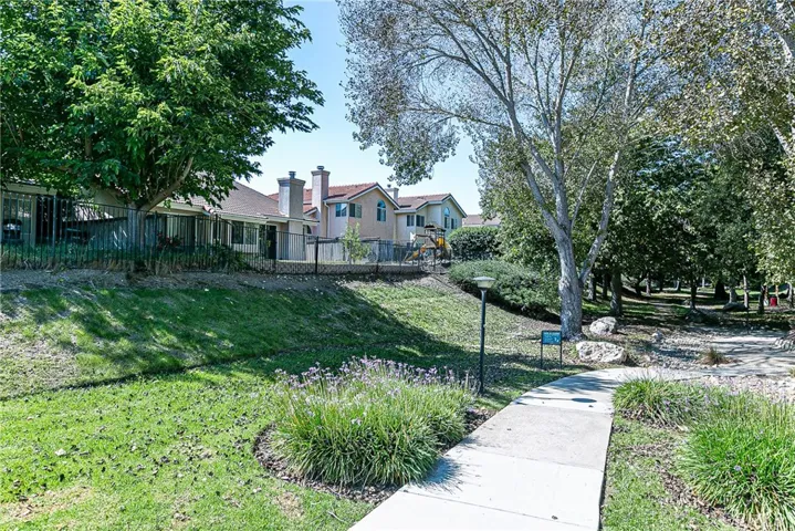 513 Brookside Drive, Lompoc, California 93436