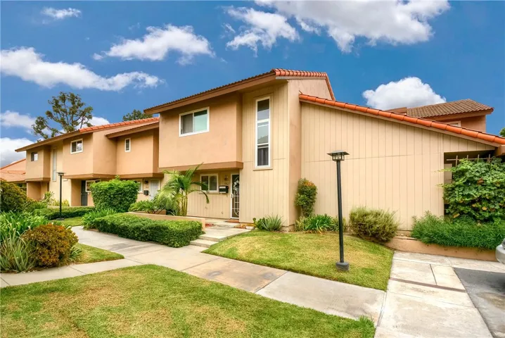 10627 Tamarack Way, Stanton, California 90680