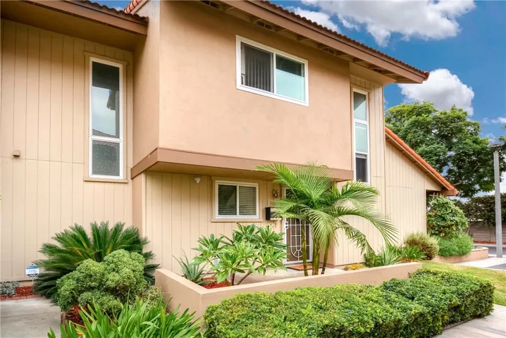 10627 Tamarack Way, Stanton, California 90680