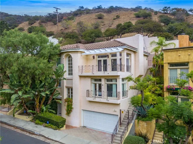 1972 N Curson Avenue, Los Angeles, California 90046