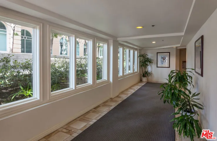 120 S Palm Drive 203, Beverly Hills, California 90212