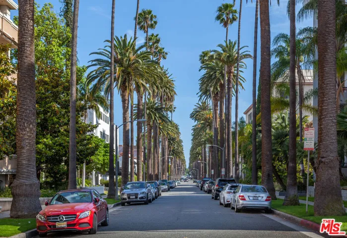 120 S Palm Drive 203, Beverly Hills, California 90212