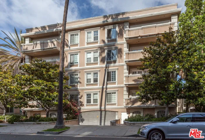 120 S Palm Drive 203, Beverly Hills, California 90212