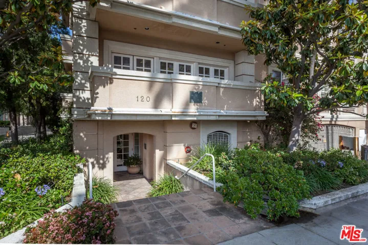 120 S Palm Drive 203, Beverly Hills, California 90212