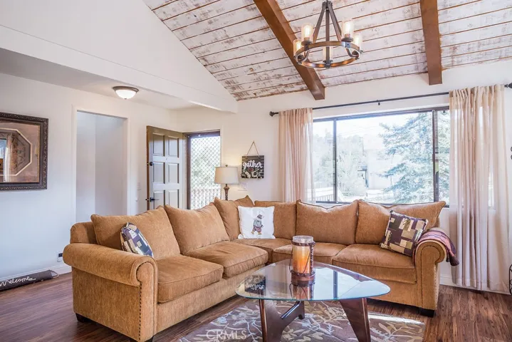 2025 Zermatt Drive, Pine Mountain Club, California 93222