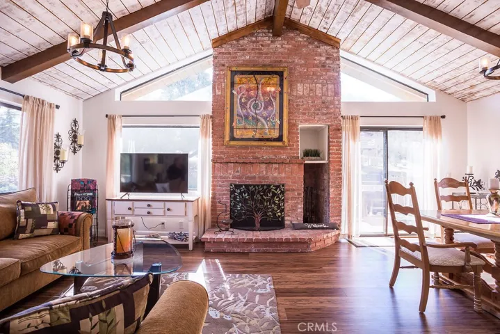 2025 Zermatt Drive, Pine Mountain Club, California 93222