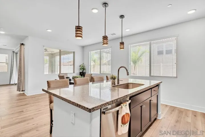 36458 Calle Grandola, Winchester, California 92596