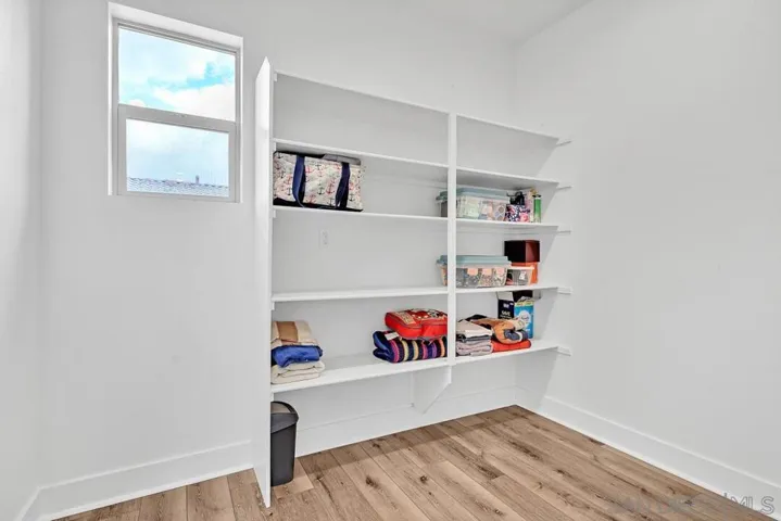 36458 Calle Grandola, Winchester, California 92596