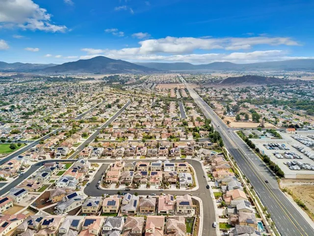 36458 Calle Grandola, Winchester, California 92596