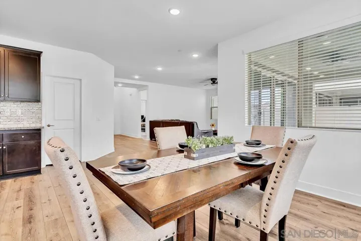 36458 Calle Grandola, Winchester, California 92596
