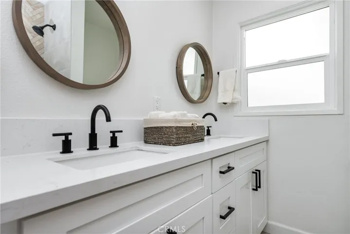 2909 Dashwood Street, Lakewood, California 90712