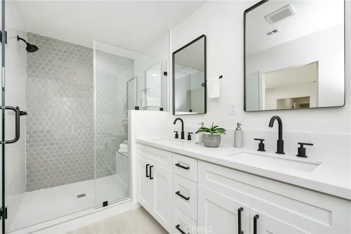 2909 Dashwood Street, Lakewood, California 90712