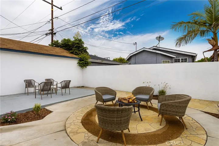 2909 Dashwood Street, Lakewood, California 90712
