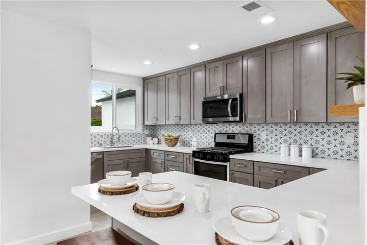 2909 Dashwood Street, Lakewood, California 90712