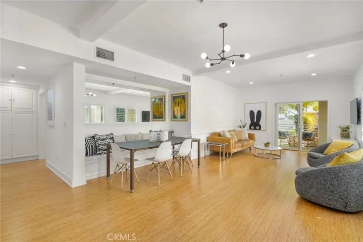 11831 Avon Way 201, Los Angeles, California 90066
