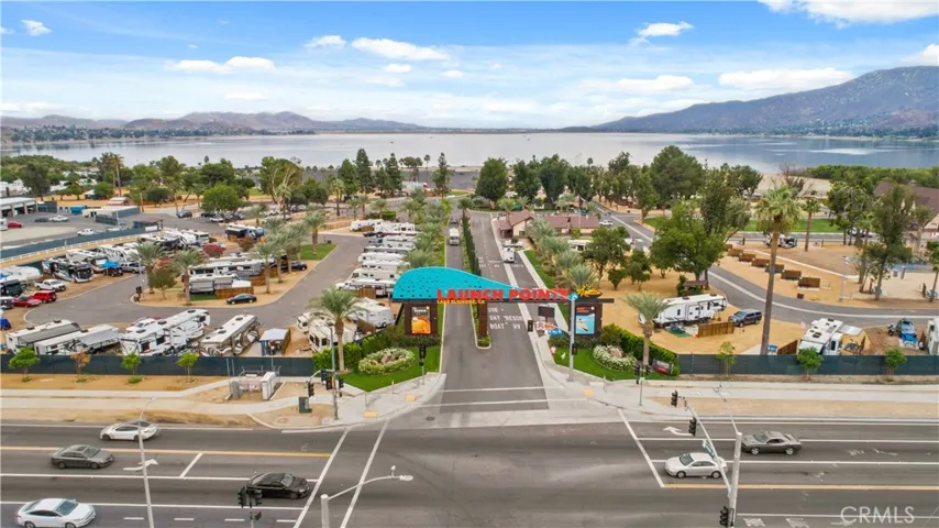 833 Robin Drive, Lake Elsinore, California 92530