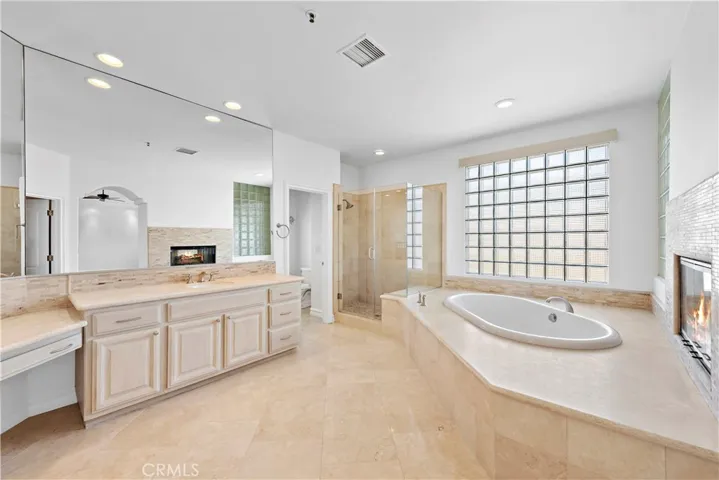 Master Bath - Jetted Tub