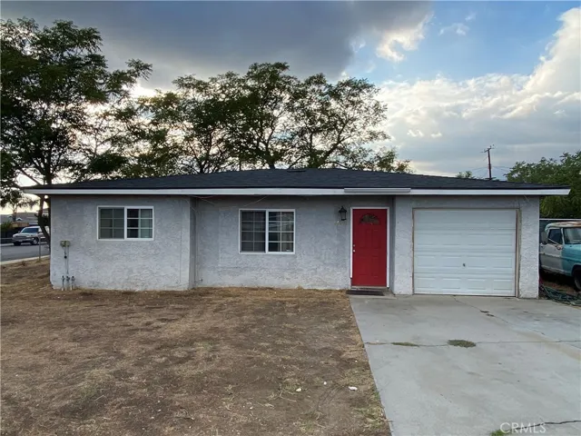 6780 Cherimoya Avenue, Fontana, California 92336