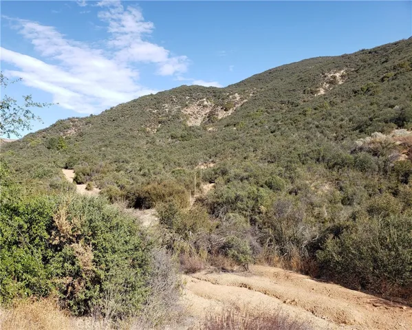 17970 Hombre, Murrieta, California 92562