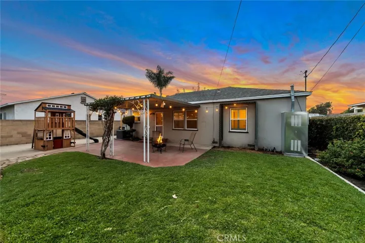 1605 N Rosewood Avenue, Santa Ana, California 92706