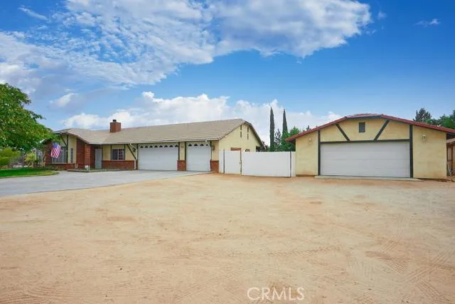 16153 Mesa Street, Hesperia, California 92345