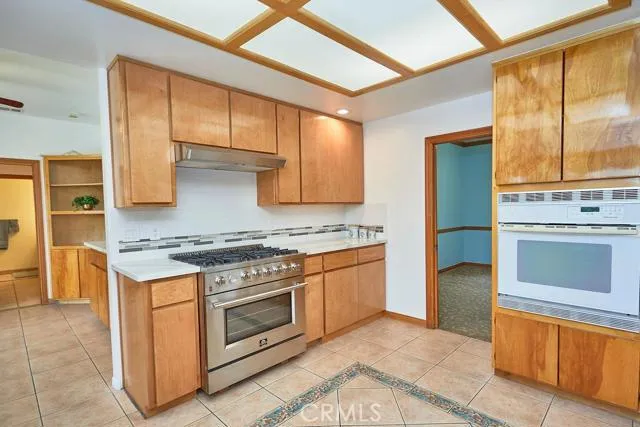 16153 Mesa Street, Hesperia, California 92345