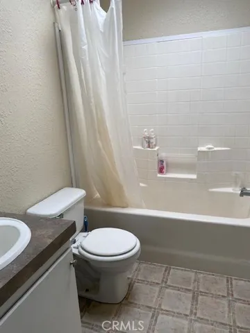 19224 Hinton Street, Hesperia, California 92345