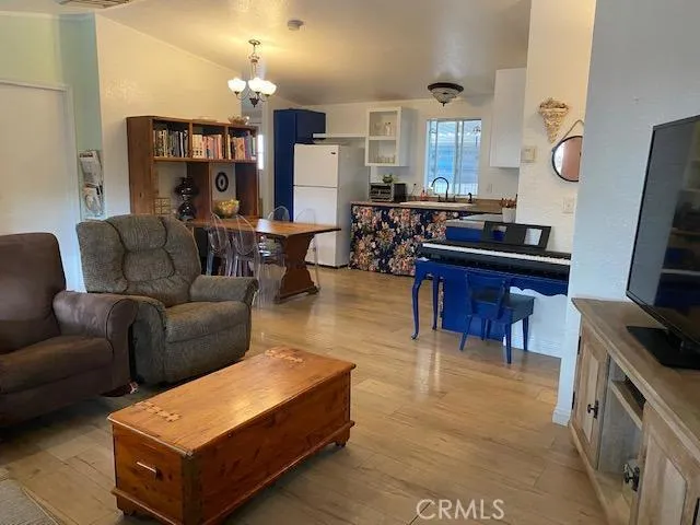 19224 Hinton Street, Hesperia, California 92345
