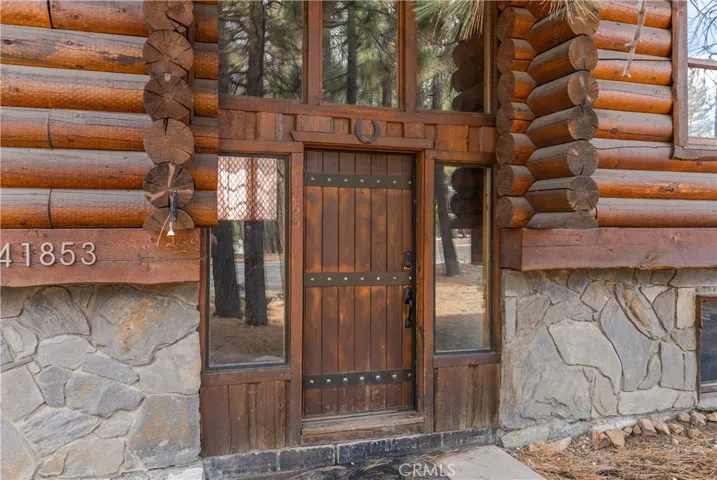 41853 Brownie Lane, Big Bear, California 92315