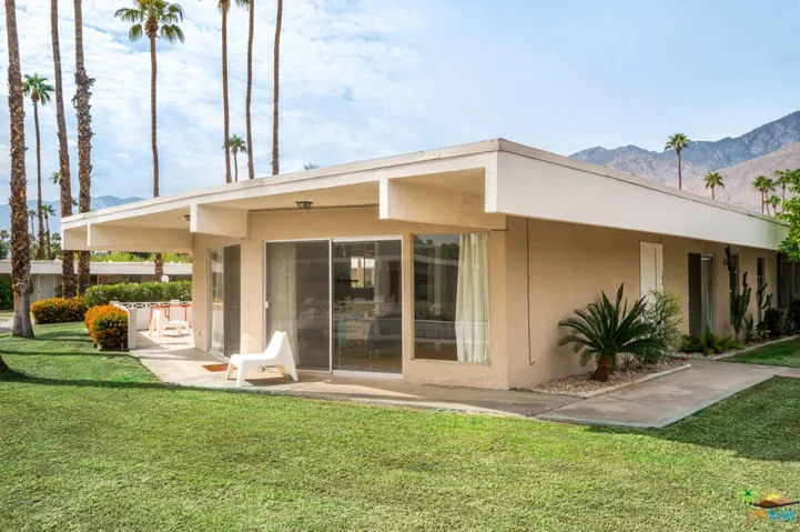 2033 E Ramon Road 10a, Palm Springs, California 92264