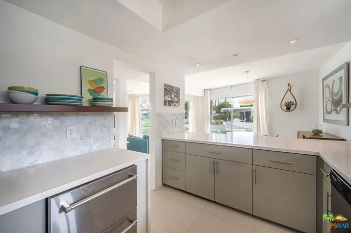 2033 E Ramon Road 10a, Palm Springs, California 92264