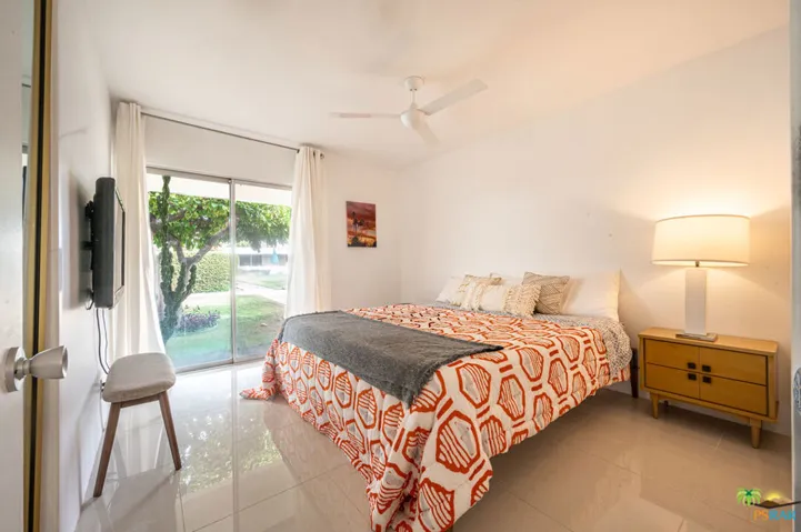 2033 E Ramon Road 10a, Palm Springs, California 92264