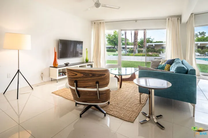 2033 E Ramon Road 10a, Palm Springs, California 92264