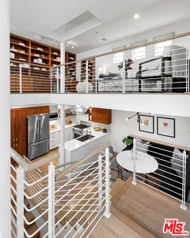 938 Lincoln Boulevard 5, Santa Monica, California 90403