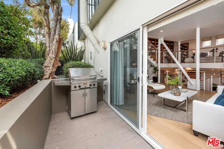 938 Lincoln Boulevard 5, Santa Monica, California 90403