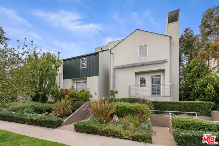 938 Lincoln Boulevard 5, Santa Monica, California 90403