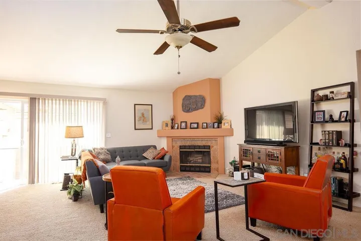 1126 Cottontail Rd, Vista, California 92081