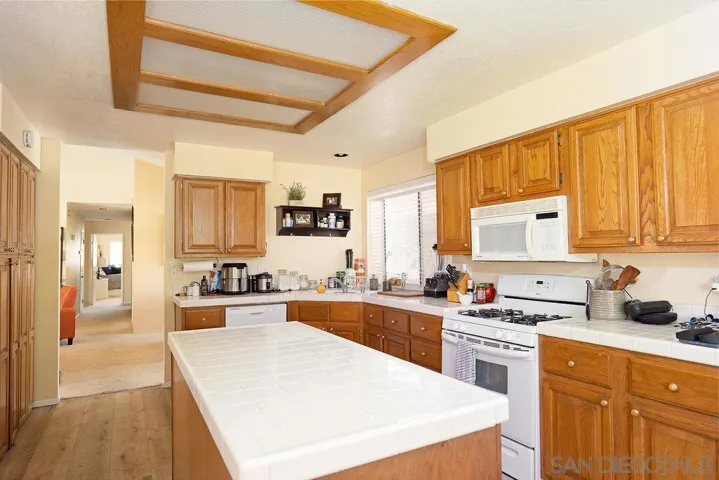 1126 Cottontail Rd, Vista, California 92081